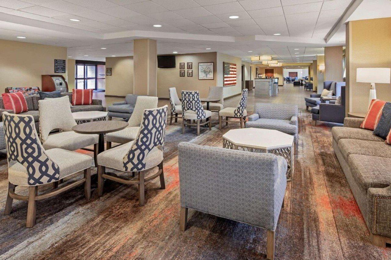 Hampton Inn & Suites Alexandria Old Town Area South Bagian luar foto