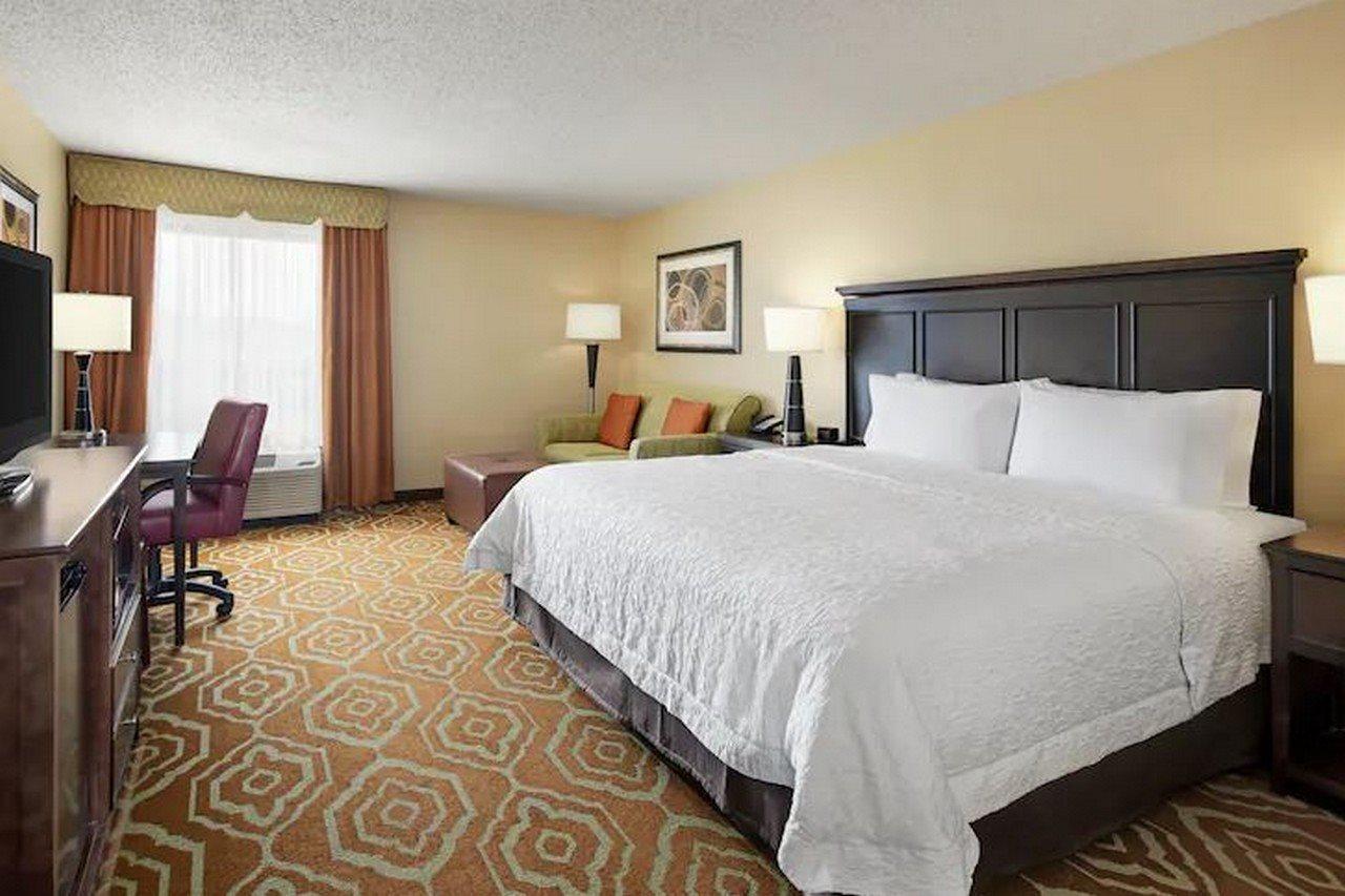 Hampton Inn & Suites Alexandria Old Town Area South Bagian luar foto