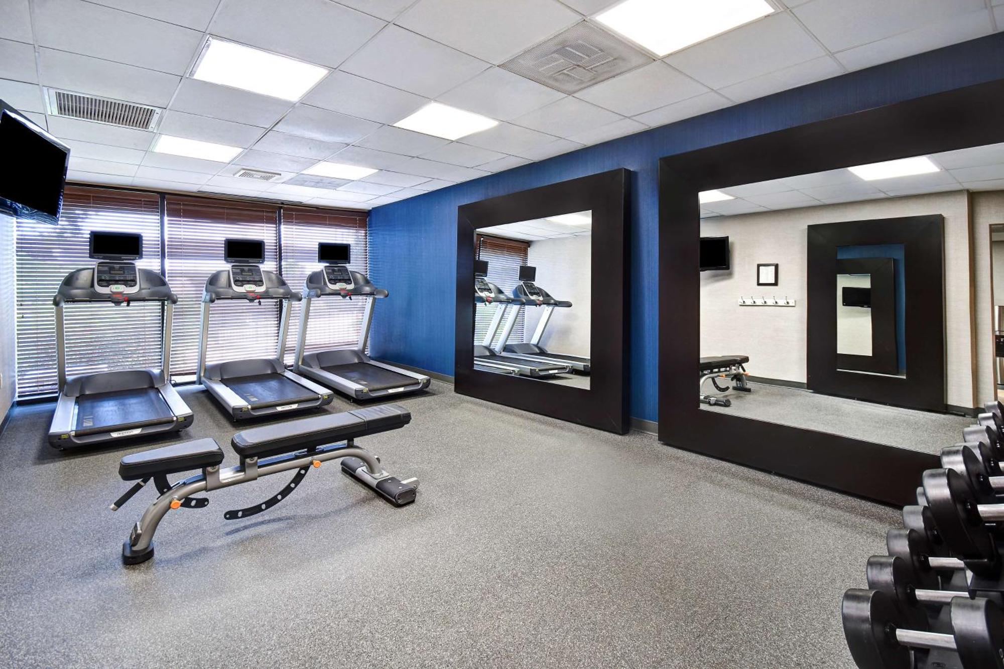 Hampton Inn & Suites Alexandria Old Town Area South Bagian luar foto
